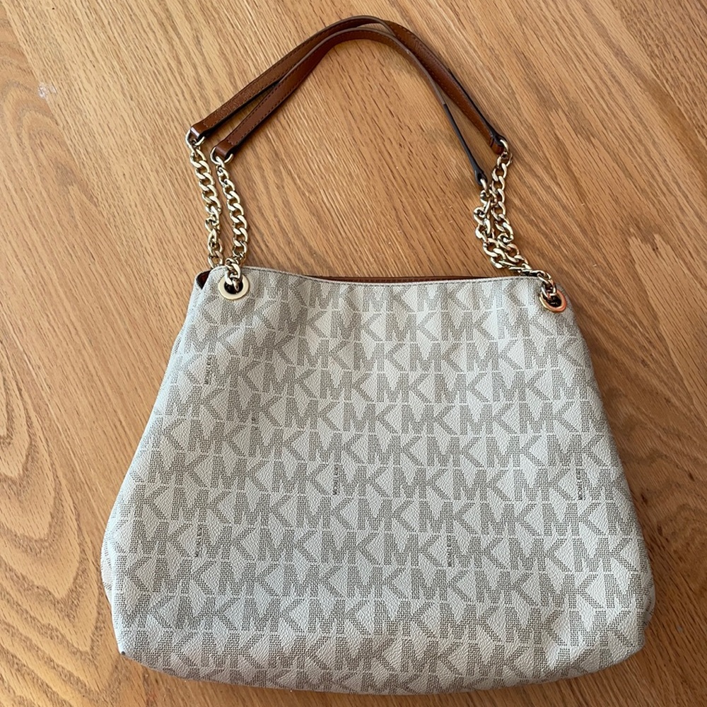 1/2 OFF SALE!!  Michael Kors Purse